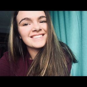 Meet your Posher, Kayla